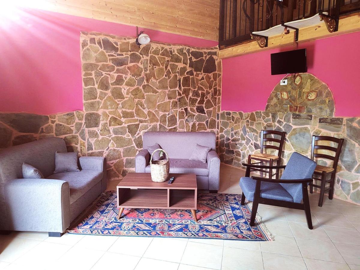 Villaggio Dei Balocchi Castelbuono  Eksteriør billede