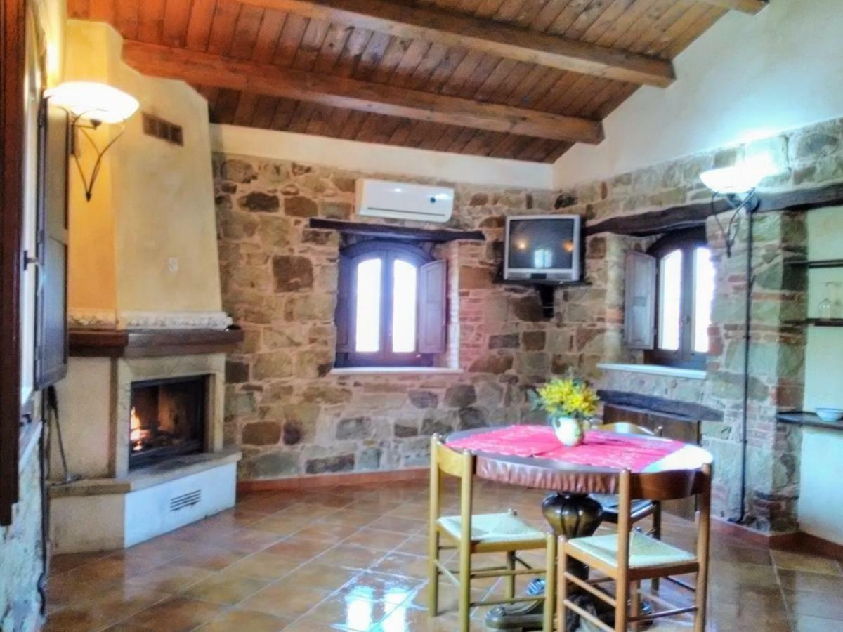Villaggio Dei Balocchi Castelbuono  Eksteriør billede