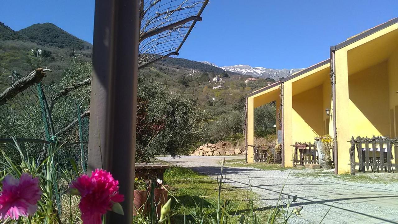 Villaggio Dei Balocchi Castelbuono  Eksteriør billede